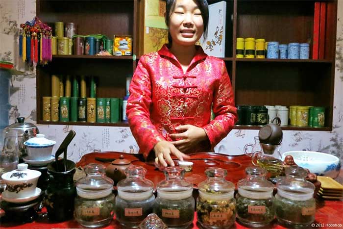 Souce: first hand experience of the China Tea House scam.